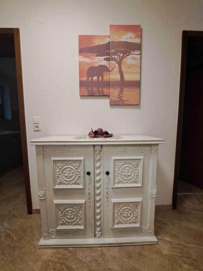 Schoene Wohnung Am Georgenberg Reutlingen Bagian luar foto